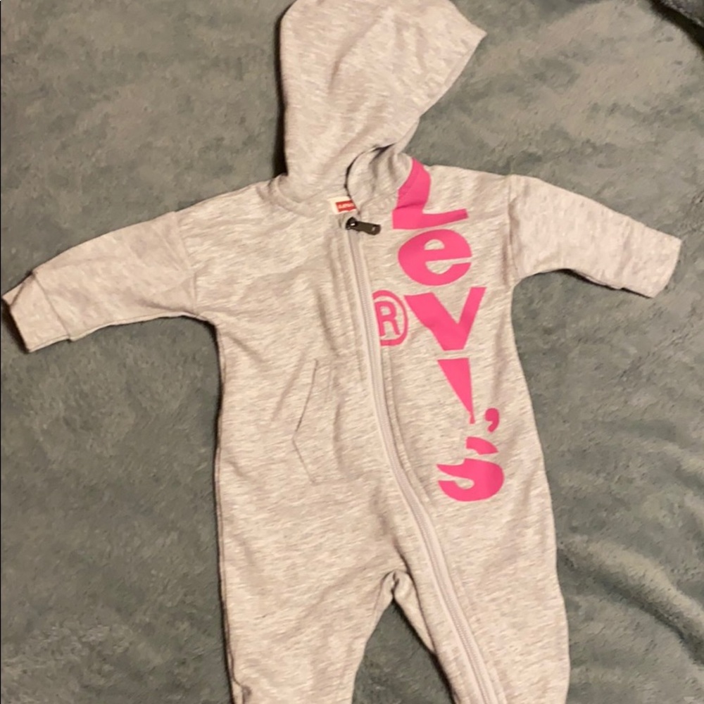 Levis body
